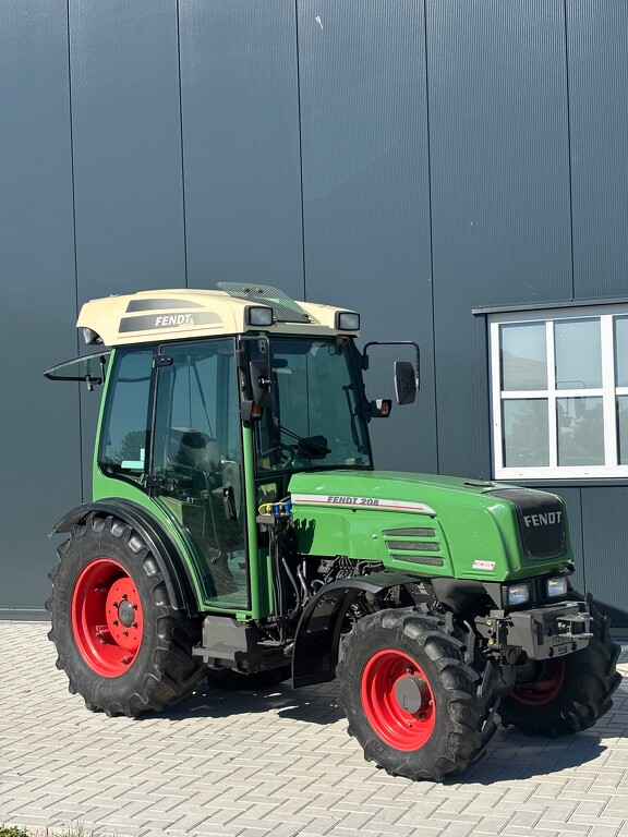Fendt 208va
